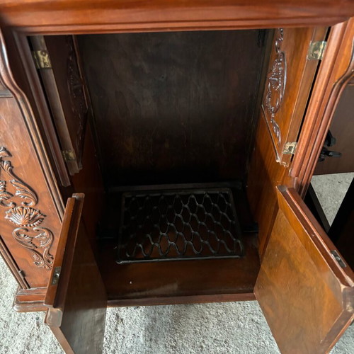 Singer sewing machine in carved furniture used, antique