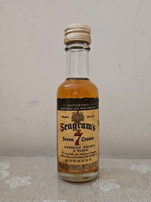 Seagram's Seven Crown whisky miniature new, sealed