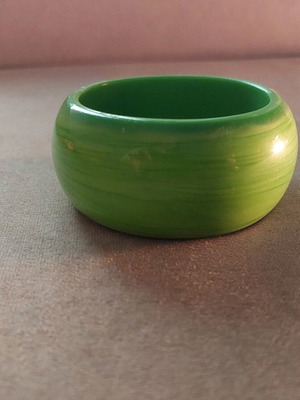 Bracelet like new green
