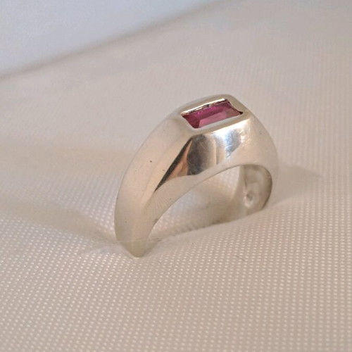 Silver 925 chevalier ring with red garnet, new, size 57