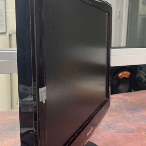 Samsung SyncMaster T190 LCD monitor Touch of Color series