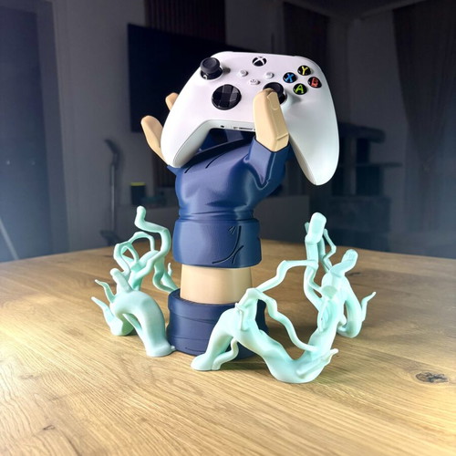 Kakashi controller stand for Xbox and PS5