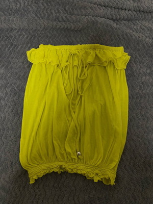 Summer top Mango like new, yellow size M