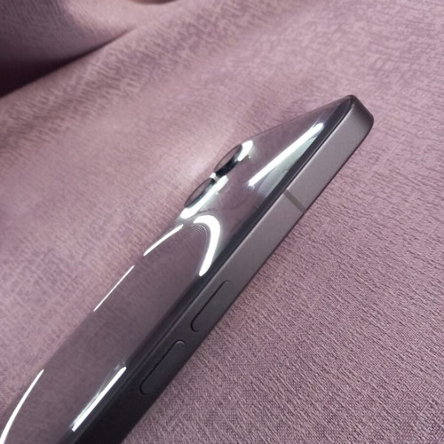Nothing Phone 2 like new, 6.7" display, 12GB RAM, 256GB storage
