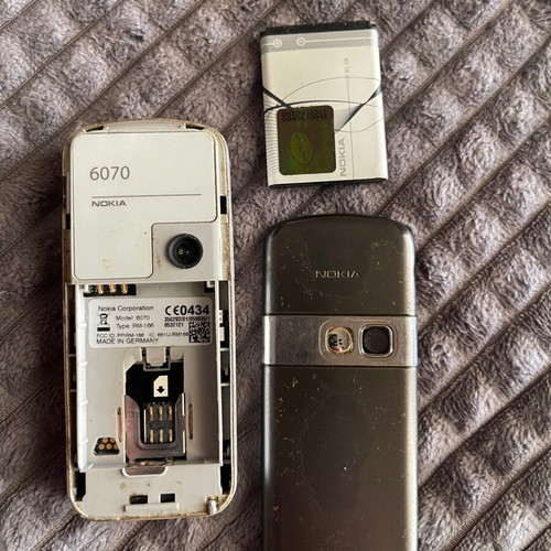 Nokia 6070 used, without charger, gray