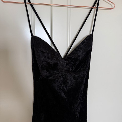 Black velvet maxi dress like new, size 10