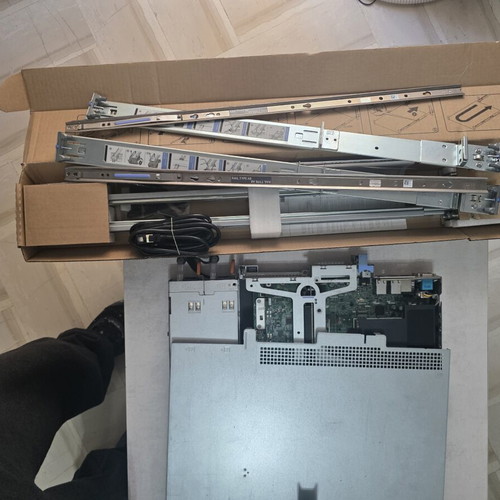 Dell PowerEdge R340 server with 32GB RAM and RAID SSD setup