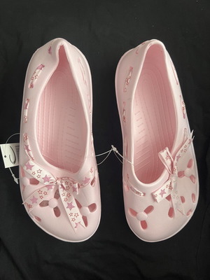 Pink beach shoes, size 40
