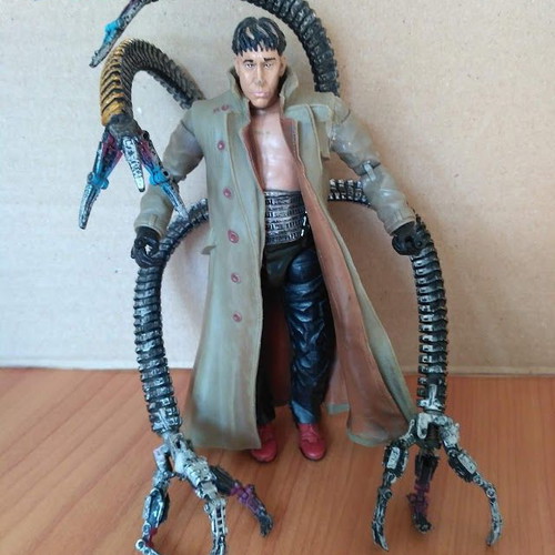 Doctor Octopus figure 16 cm Toy Biz Marvel Legends used, moderate condition