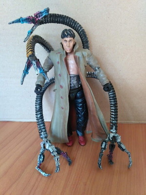 Doctor Octopus figure 16 cm Toy Biz Marvel Legends used, moderate condition