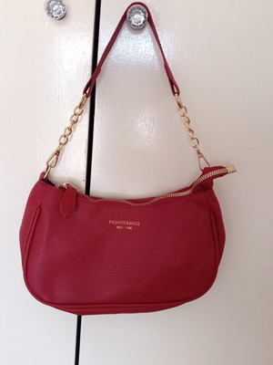 Red shoulder bag 2-in-1 with gold details, new without tags