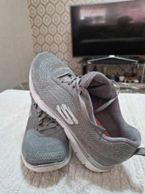 Skechers women's lightweight sneakers, size 38, grey with shimmer