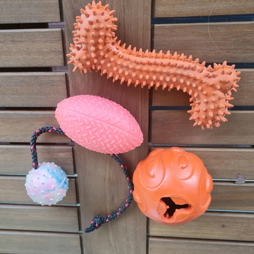 Dog toys like new, pack of 4 pieces