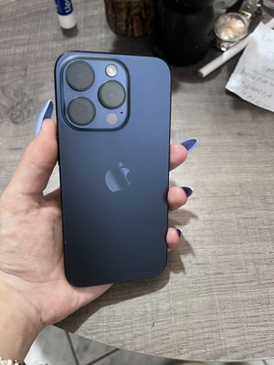 iPhone 15 Pro 128GB like new, dark blue