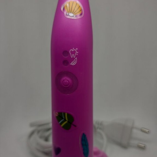 Dontodent Active Young electric toothbrush like new, pink with charger and 3 refills
