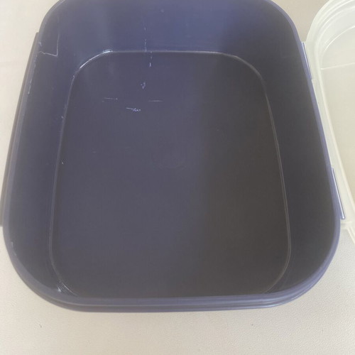 Tupperware square container used, 20x8 cm, airtight food storage