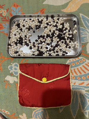 Pack of authentic cultured freshwater pearls, baroque and nugget