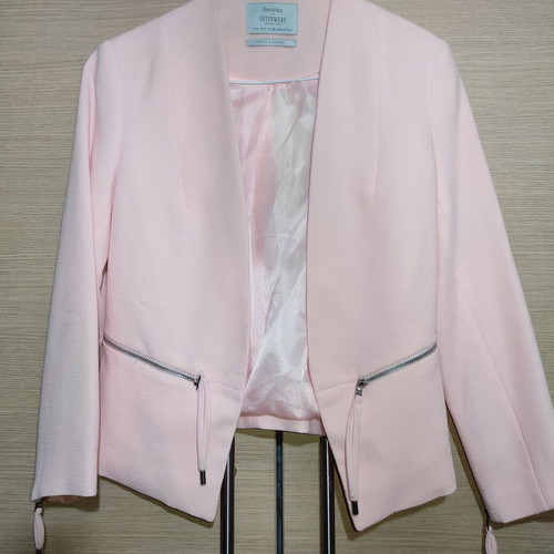 Bershka blazer in soft pink like new