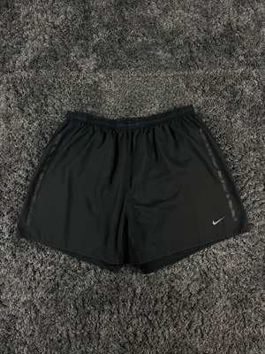 Nike Dri-Fit 5 Raceday Shorts like new, men's black shorts size L