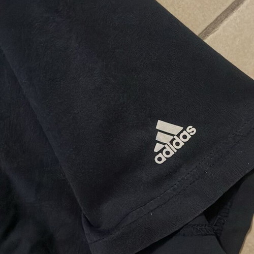Adidas Men Vintage T-Shirt black embroidered logo size XL like new