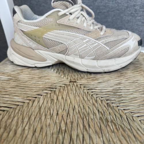 Puma sports shoes, beige, size 42