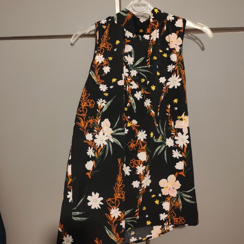 Shein sleeveless shirt new, size S 36 8