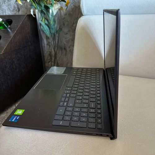 Dell Inspiron 15.6" FHD i7-1165G7 8GB 512GB SSD Windows 11 Home σαν καινούργιο