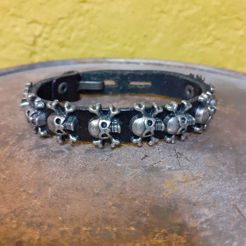 Bracelets used, pack of 3, faux bijoux rock/gothic style