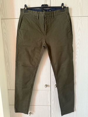 Pull & Bear men's khaki chino pants slim fit like new