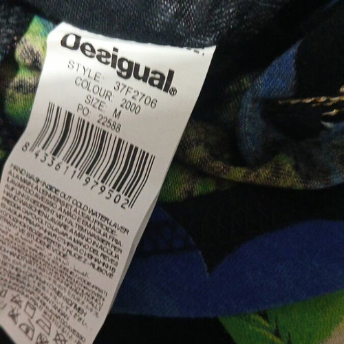 Desigual skirt like new, multicolor, size M