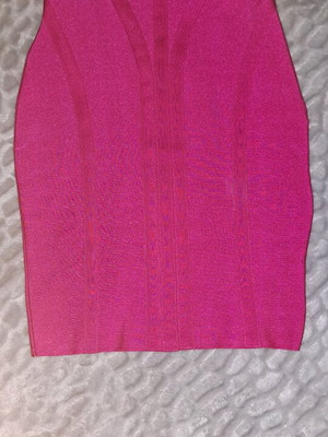 Stretch skirt pink like new with side zipper