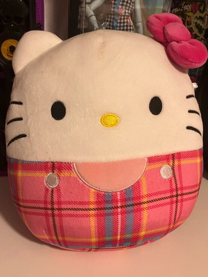 Hello Kitty Sanrio Pink Squishmallow like new