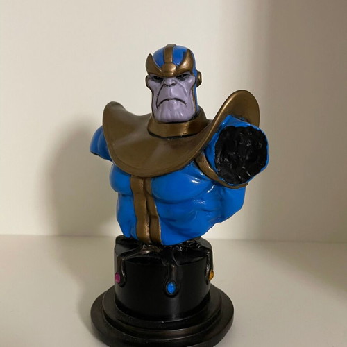 Marvel Bowen Mini-Bust Thanos like new #2330/5000