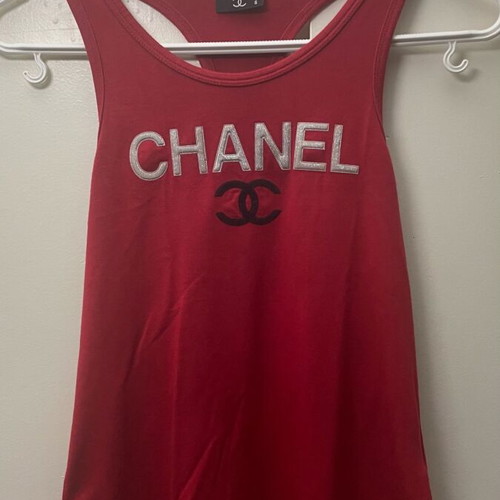 Chanel sleeveless top like new, red, size S