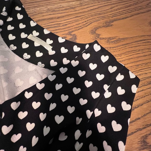 Elastic tight dress with heart print like new, black