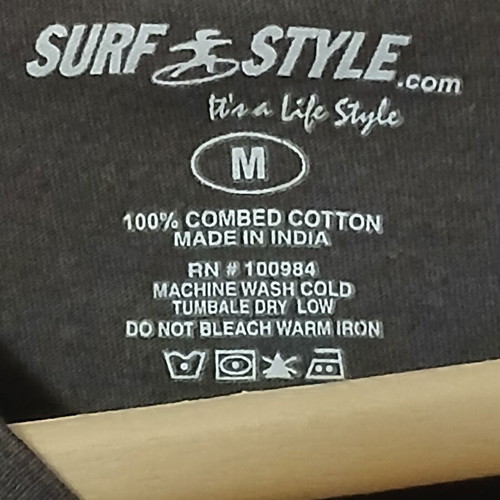 Surf & Style cotton T-shirt medium size like new, gray multicolor
