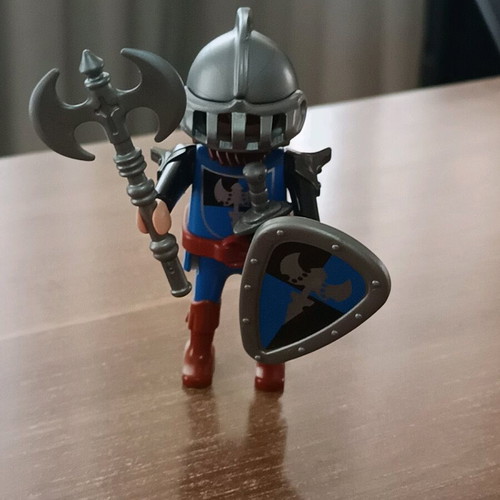 Playmobil Knight Chevalier of the Blue Order like new