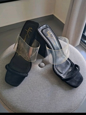 Sergio Todzi black mule with thick heel size 36 like new
