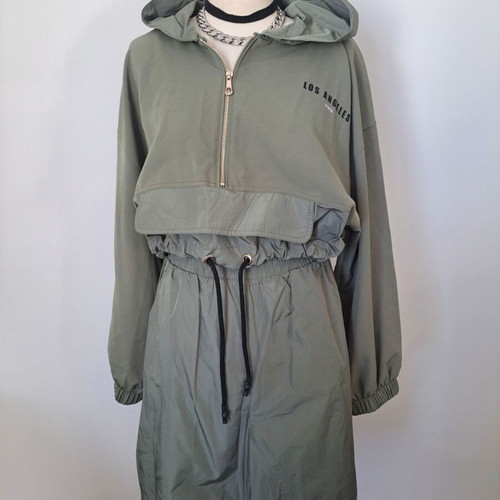 Zara set top with hood and shorts new, green and gray