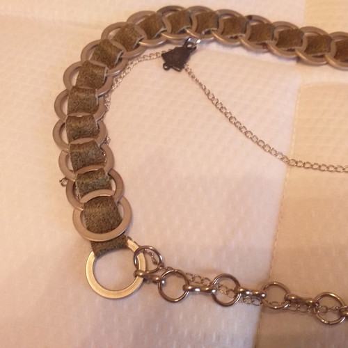Metal belt with oil leather and chains