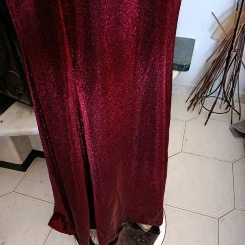 Maxi dress like new, burgundy with glitter, size 40