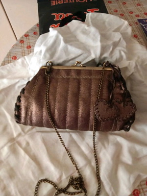 Shoulder bag brown gold like new with removable chain strap