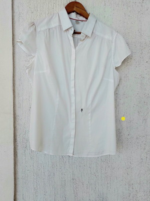 White cotton short-sleeve shirt size 46 like new