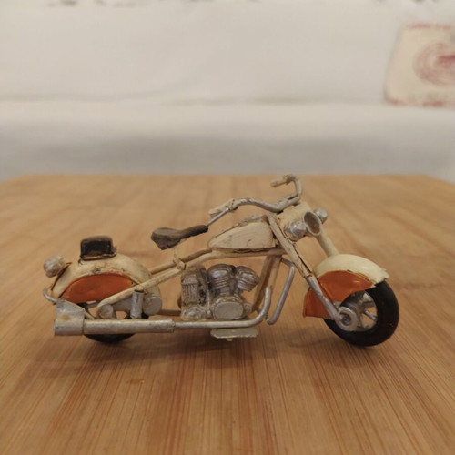 Vintage metal decorative motorcycle miniature like new, white and orange