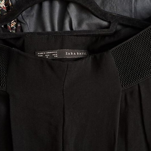 ZARA BASIC Black Pleated Elastic-Waist Tapered Trousers, Size Medium