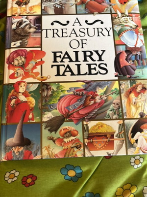 A Treasury of Fairy Tales like new, English