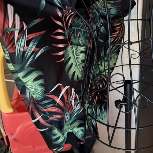Ολόσωμο μαγιό Tropical Print σαν καινούργιο, μαύρη βάση με πολύχρωμα φύλλα