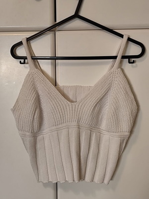 Crop top πλεκτό μέγεθος S άσπρο σαν καινούργιο