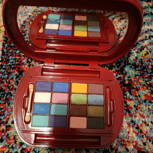 Makeup palette with eyeshadows, blush and lipstick like new, unused