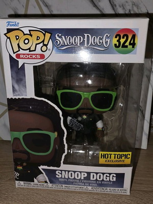 Funko Pop Snoop Dogg 324 like new, Hottopic exclusive